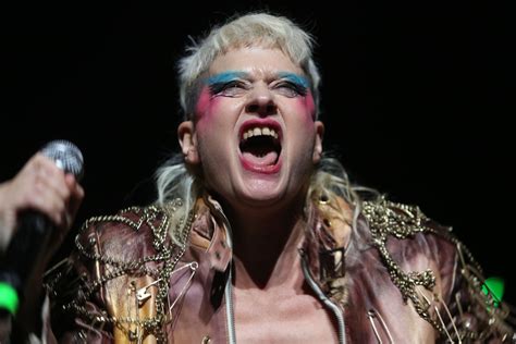Peaches band - Sep 15, 2020 · September 15, 2020. Photo: Getty Images. When The Teaches of Peaches first came out in 2000, jaws dropped; with its unapologetic, electro-infused angle on sex, best evidenced in the hit song ... 